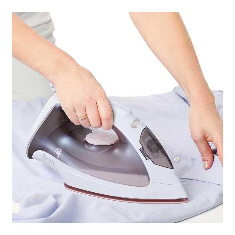 Plancha Oster para Ropa a Vapor Suela anti-adherente Rosada